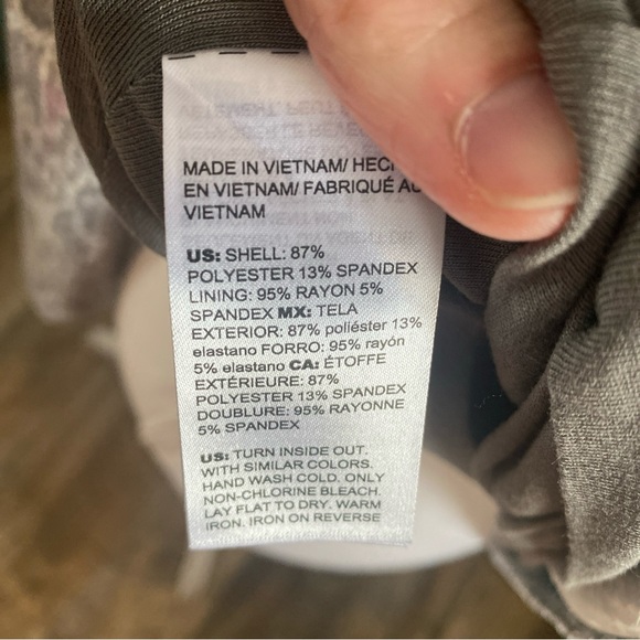 Chicos Size 2 Python Sequin Mock Neck Top - Picture 10 of 10